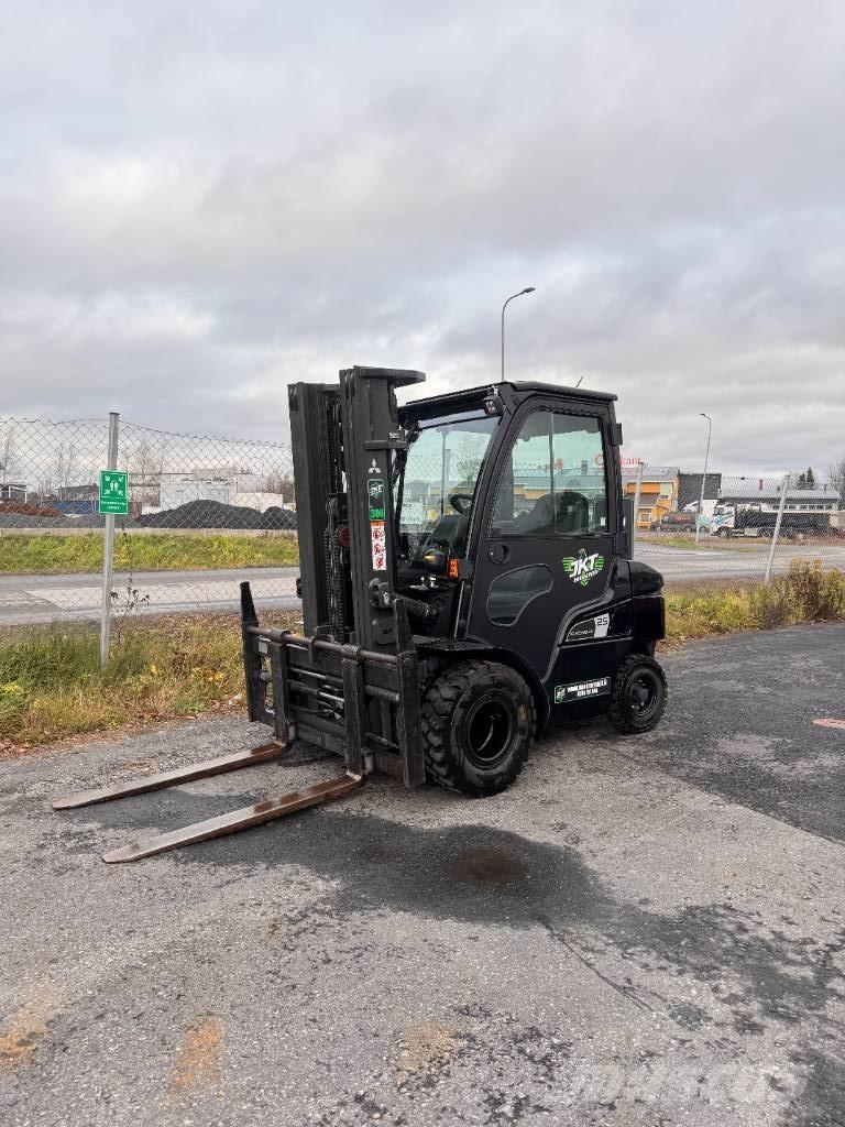 Mitsubishi FD 25 N3 Carrelli elevatori diesel