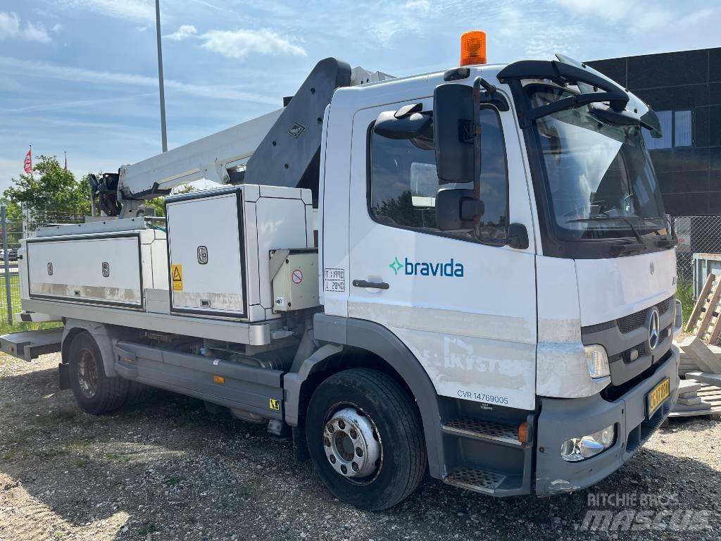 VERSALIFT VT-54-LF Piattaforme autocarrate