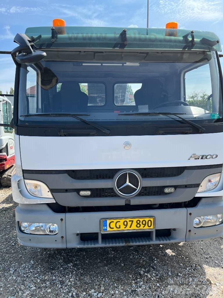 VERSALIFT VT-54-LF Piattaforme autocarrate