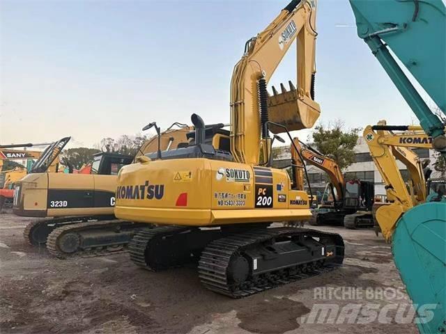 Komatsu PC 200-8 Escavatori cingolati