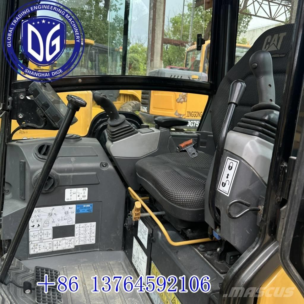 CAT 302 CR Miniescavatori