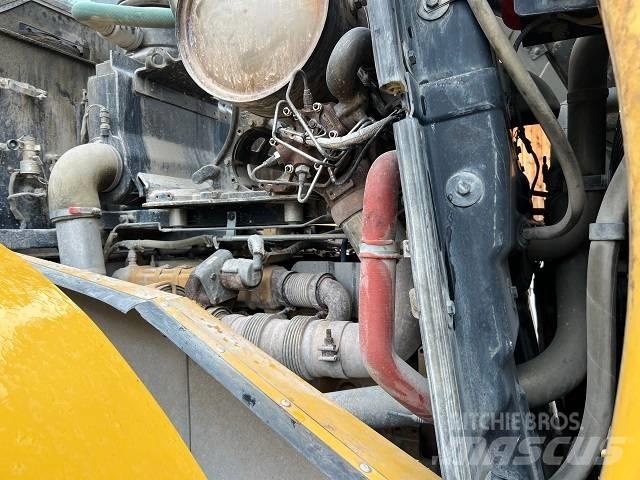 CAT 966 KXE Pale gommate
