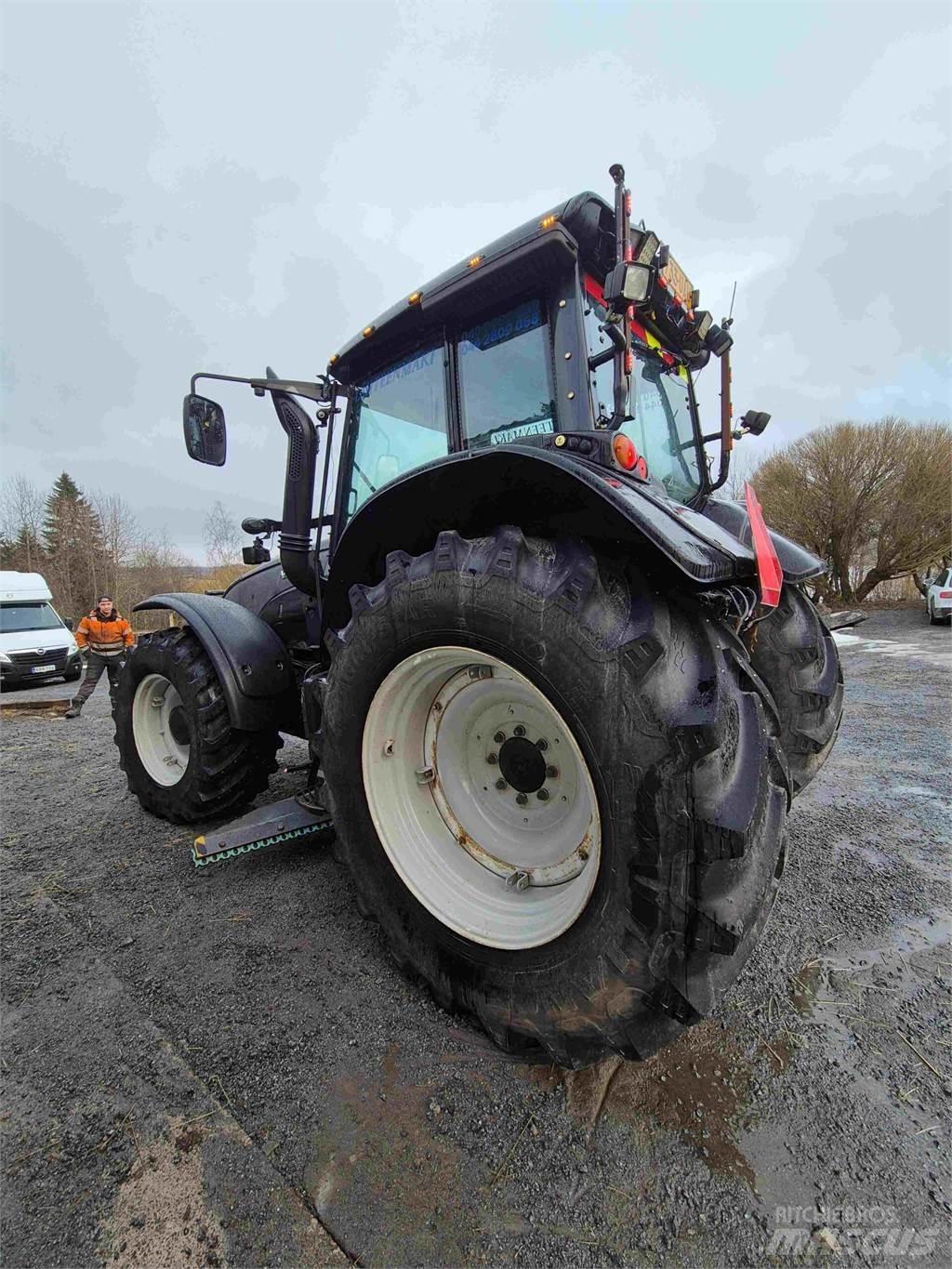 Valtra T191LS Trattori