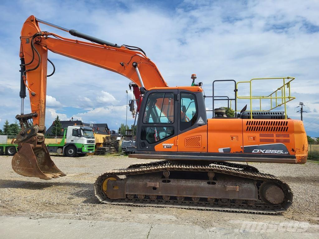 Doosan DX255LC-5 Escavatori cingolati
