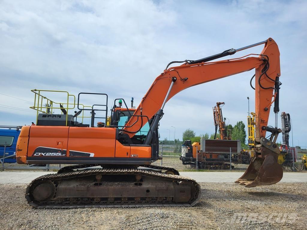 Doosan DX255LC-5 Escavatori cingolati