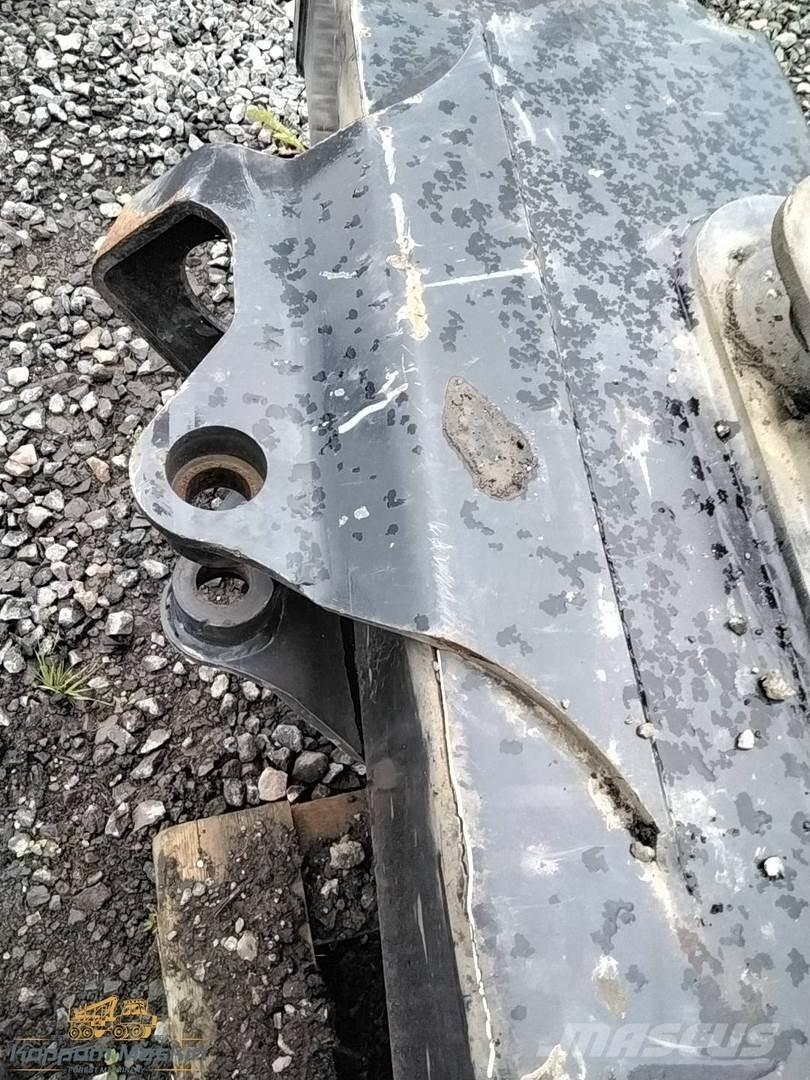 Komatsu 165 Gru per esbosco