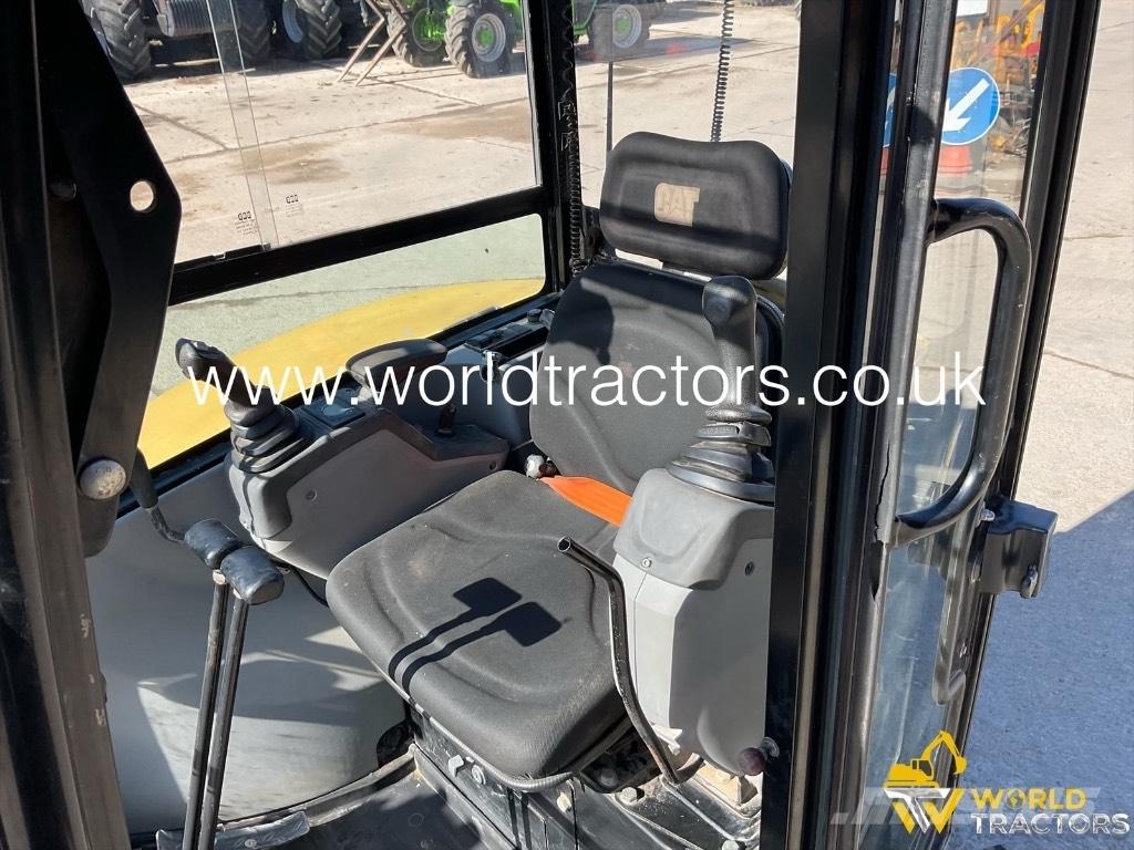 CAT 302.7 D CR Miniescavatori