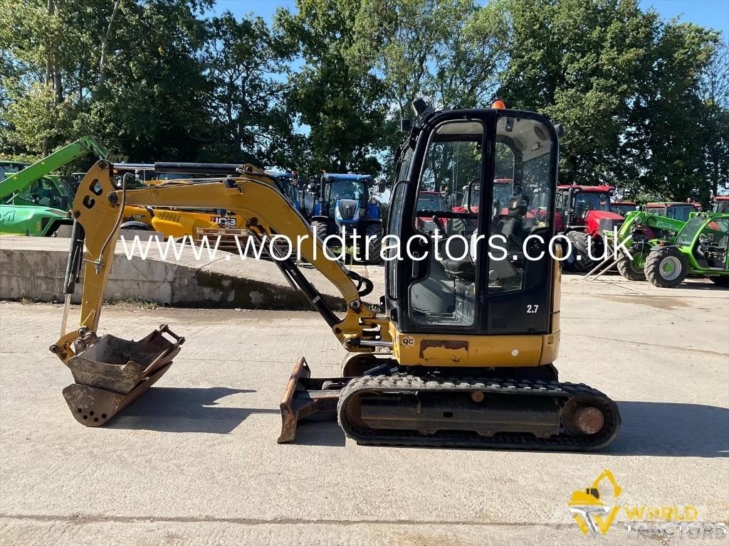 CAT 302.7 D CR Miniescavatori