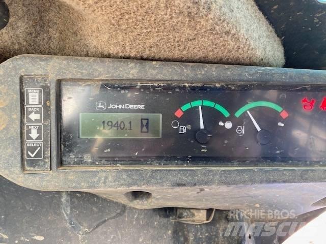 John Deere 317G Mini Pale Gommate