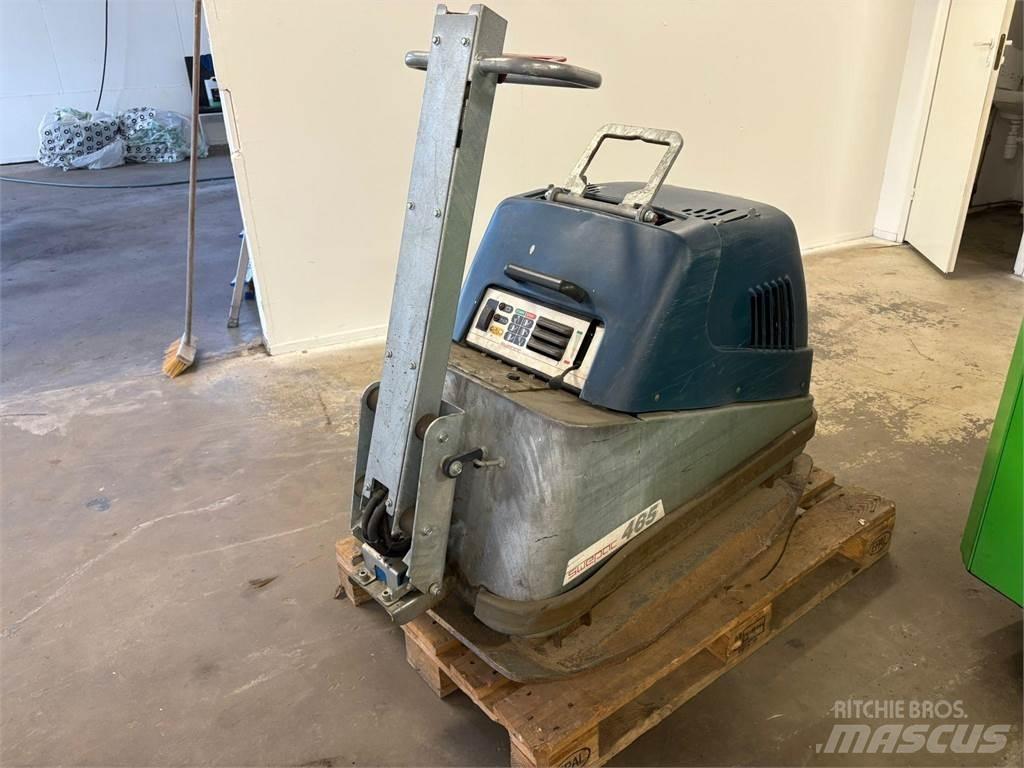 Swepac FB 465 Compattatori da suolo