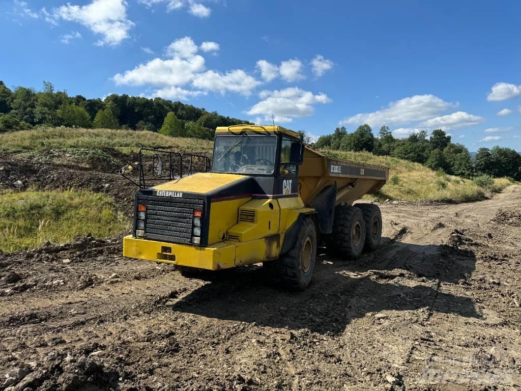 CAT D 300 E Dumpers articolati