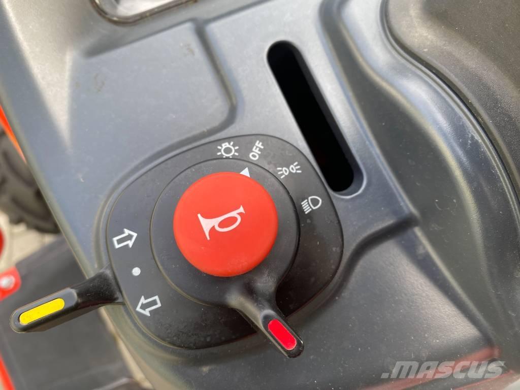 Kioti CS 2220 Trattori