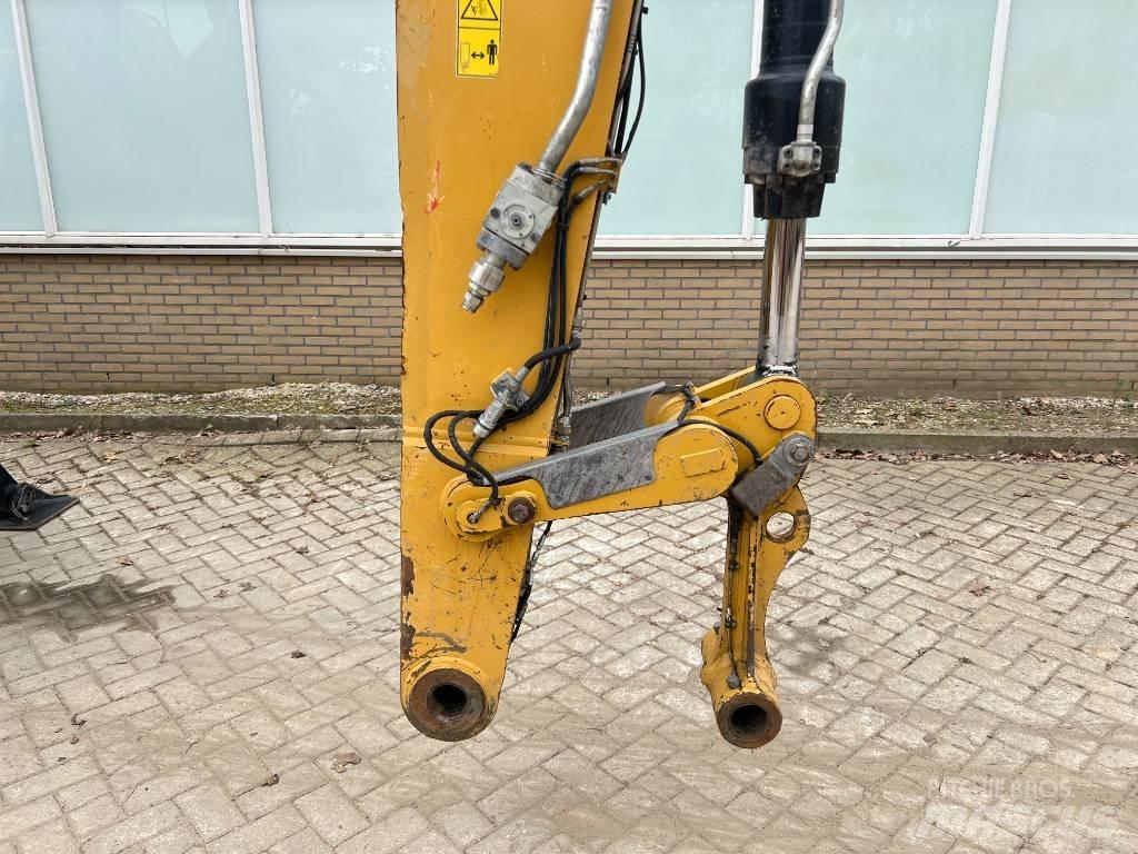 CAT MH3022  2015   CE Movimentazione rifiuti