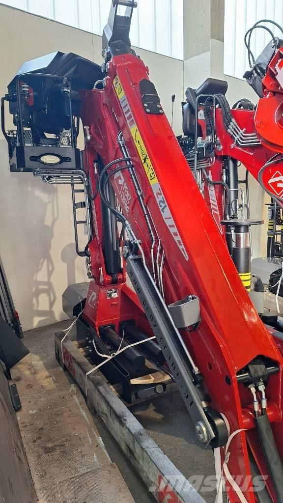 Penz 12Z9.50 Gru e pale