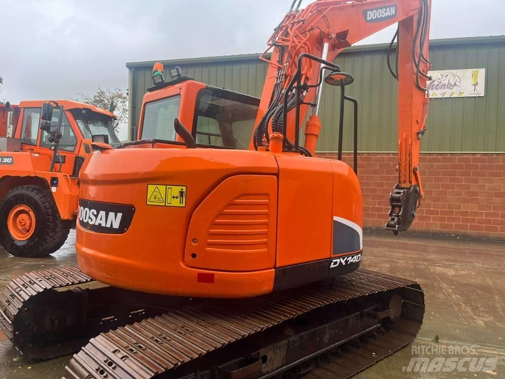  2015 DX140LCR-3 Escavatori cingolati