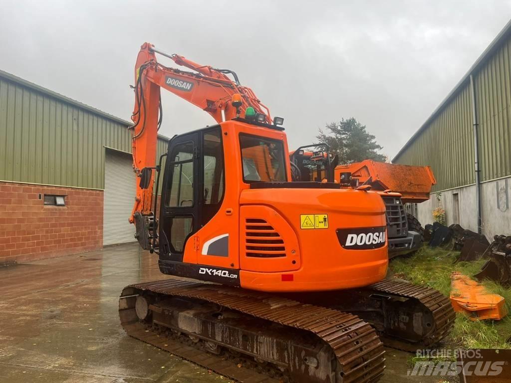  2015 DX140LCR-3 Escavatori cingolati