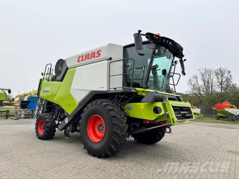 CLAAS TRION 650 Mietitrebbiatrici