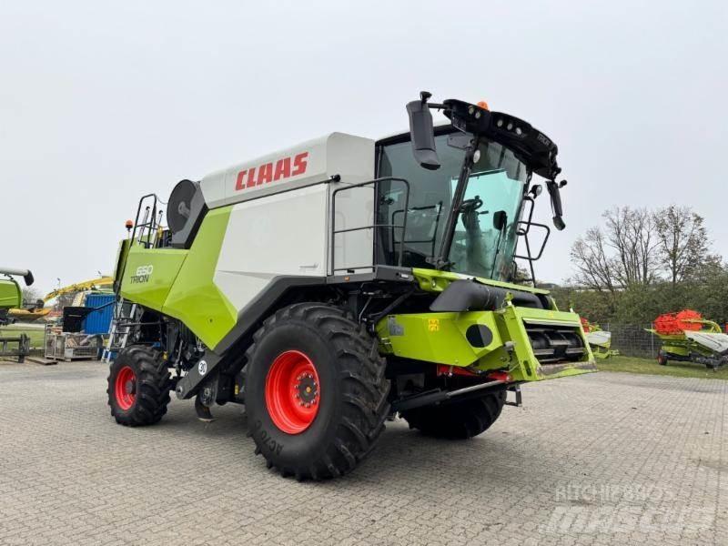 CLAAS TRION 650 Mietitrebbiatrici