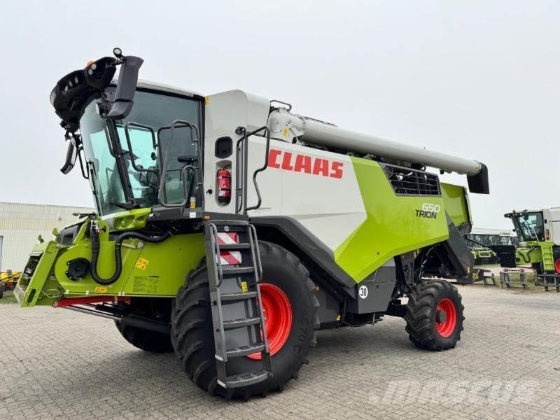 CLAAS TRION 650 Mietitrebbiatrici