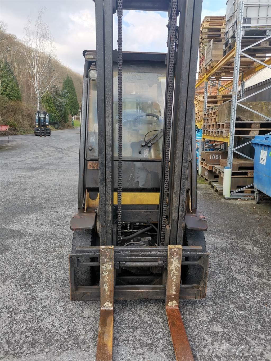 Yale GDP25VX-V Carrelli elevatori diesel