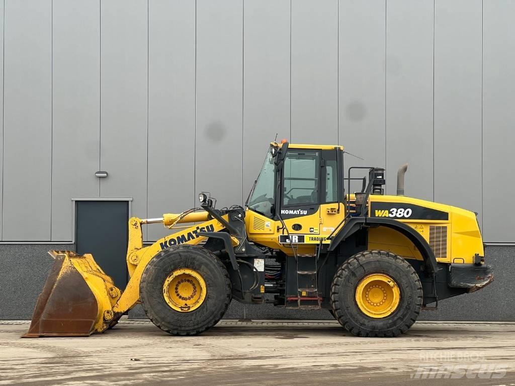 Komatsu WA 380-7 Pale gommate