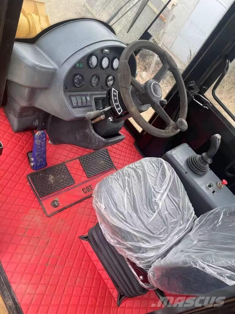 CAT 950 H Pale gommate