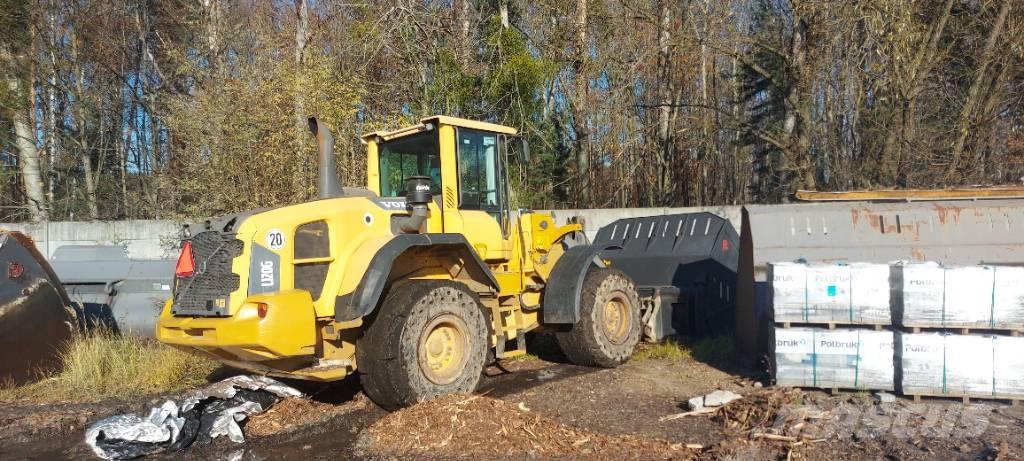 Volvo L 120 G Pale gommate