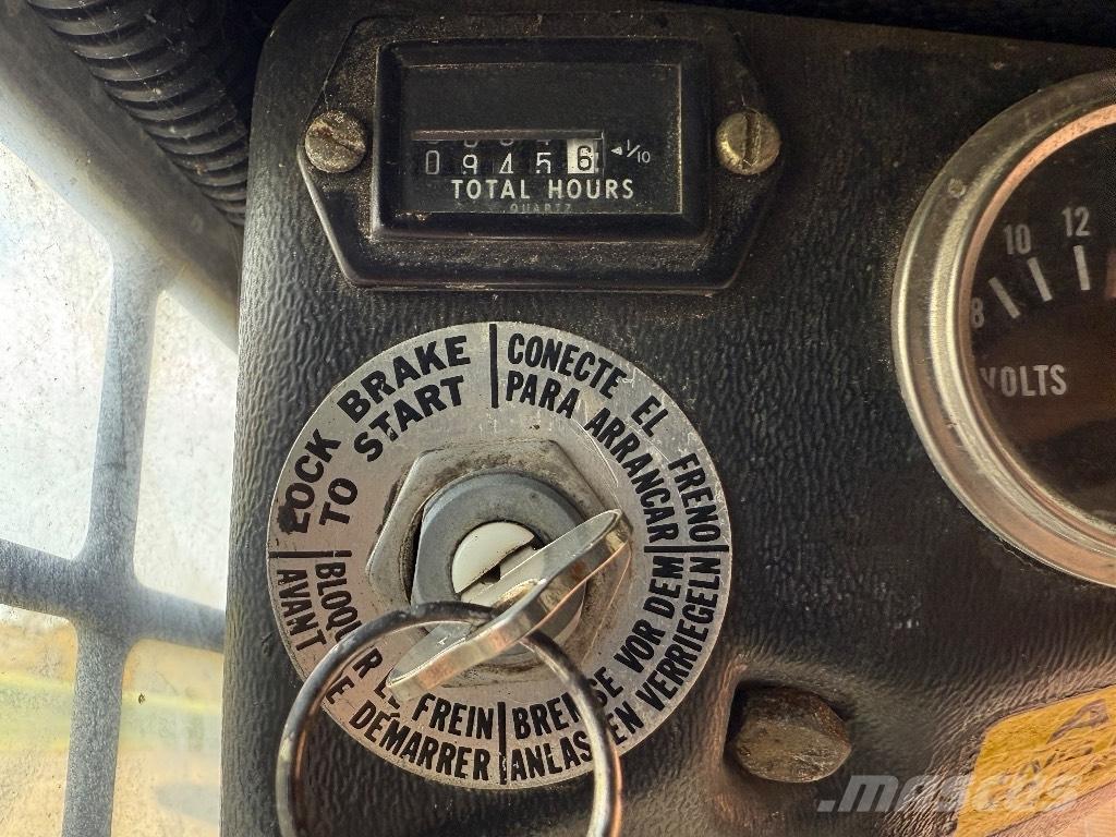 Bobcat 643 Mini Pale Gommate