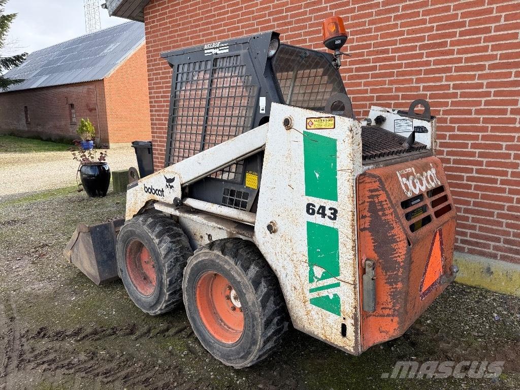 Bobcat 643 Mini Pale Gommate
