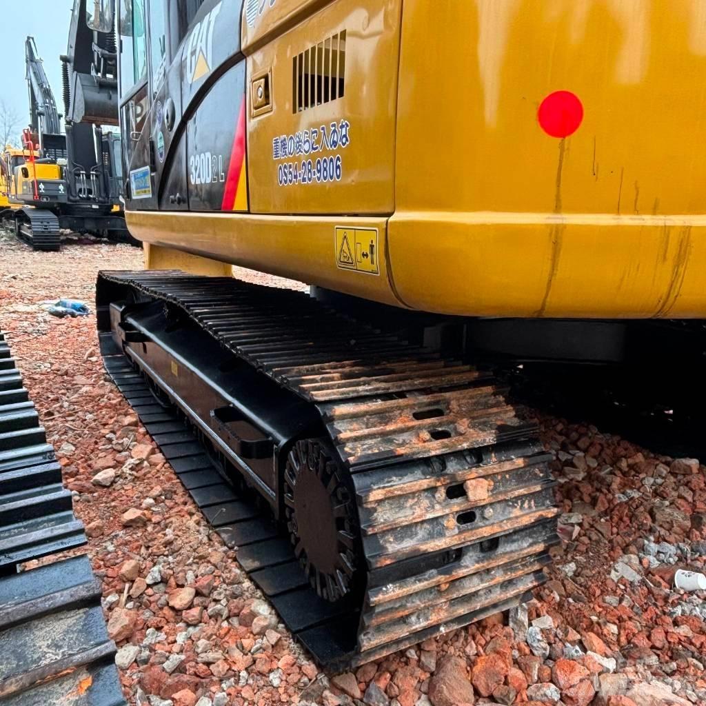 CAT 320 D Escavatori cingolati