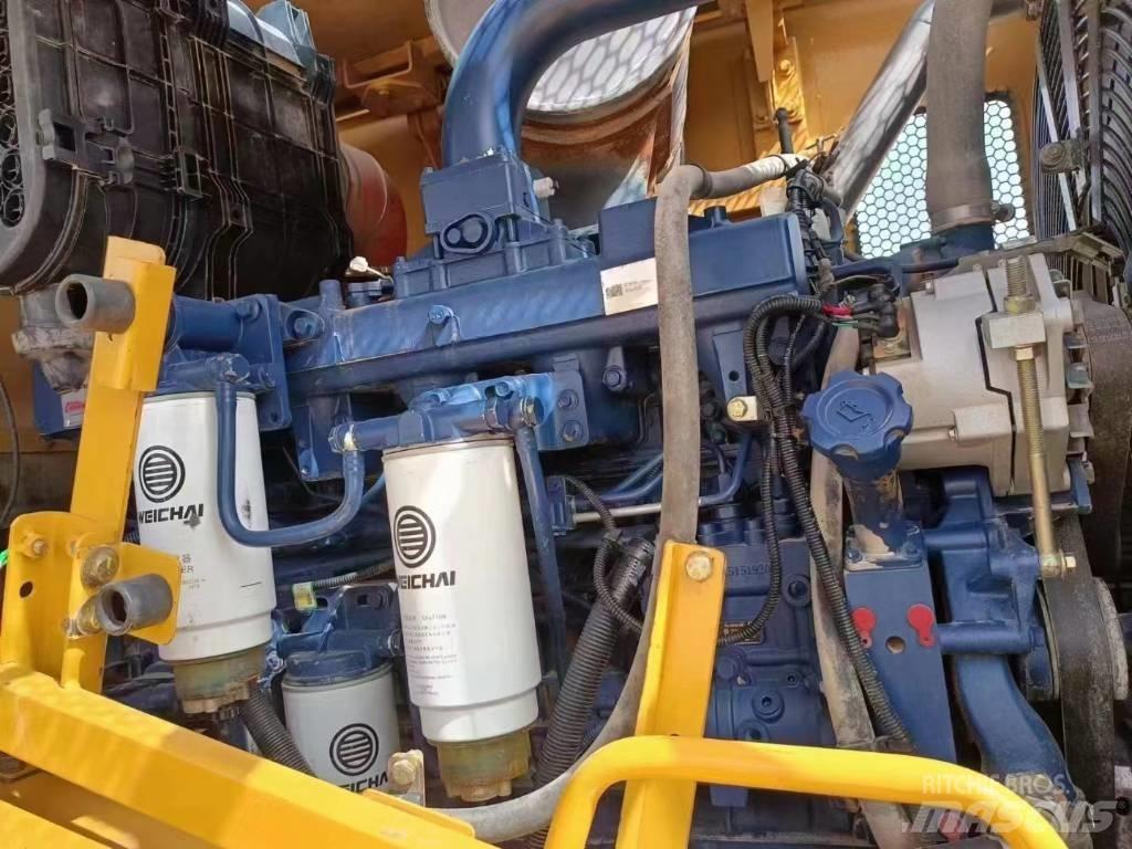 CAT 660D Pale gommate