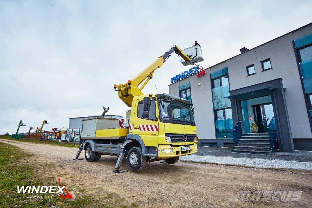 VERSALIFT VT 51 NF Piattaforme autocarrate