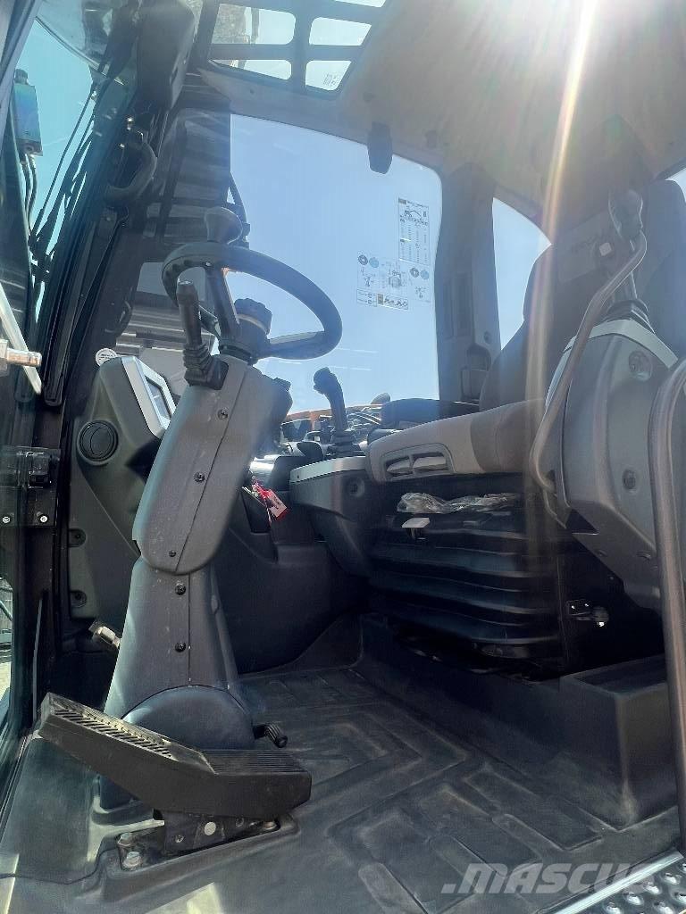 Mecalac MWR15 Escavatori gommati
