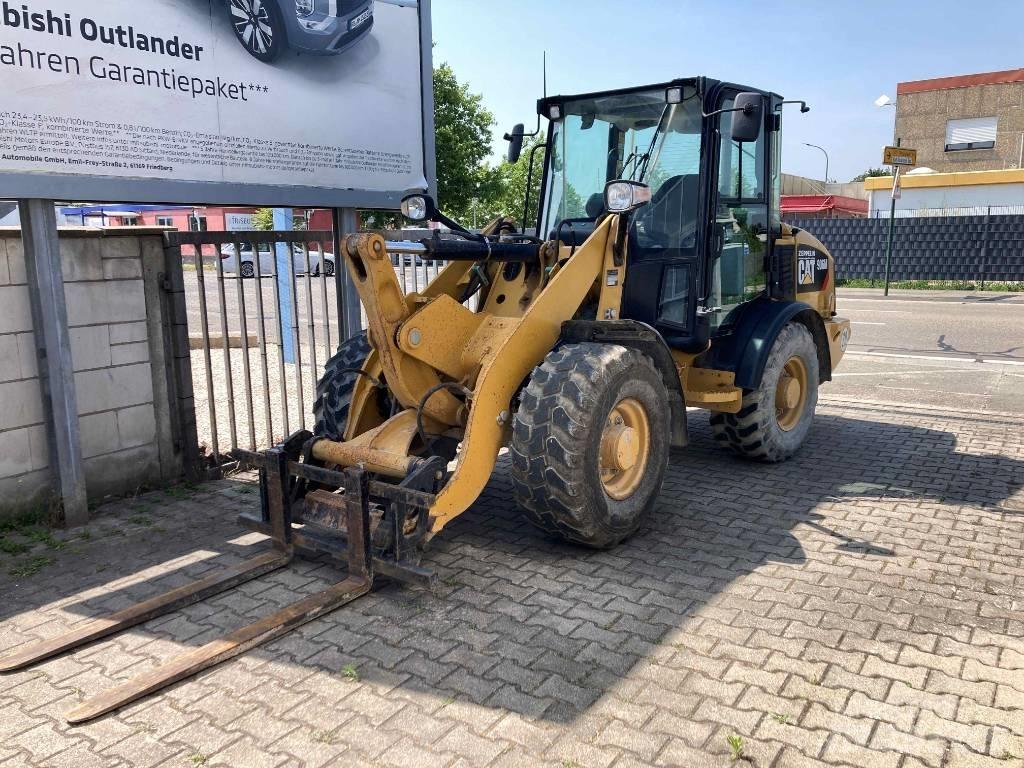 CAT 906 M Pale gommate