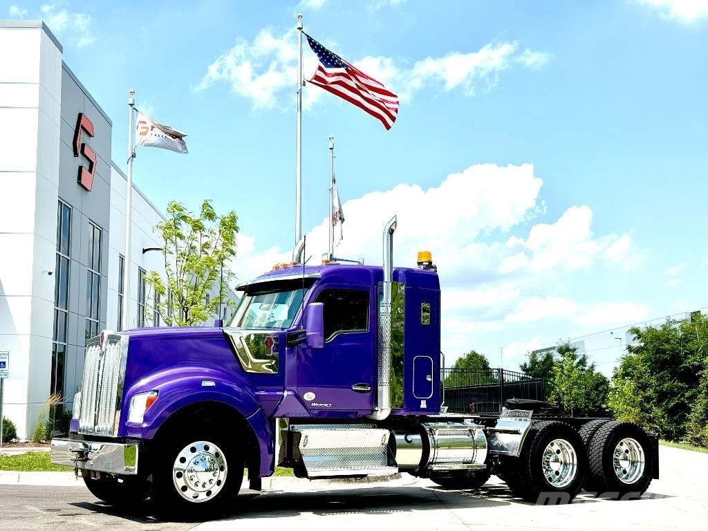 Kenworth W 990 Motrici e Trattori Stradali