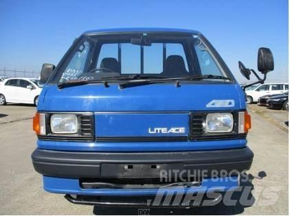 Toyota T-YM65 Camion con sponde ribaltabili