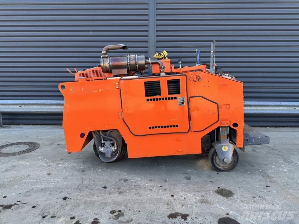Wirtgen W 350 Fresa a freddo per asfalto