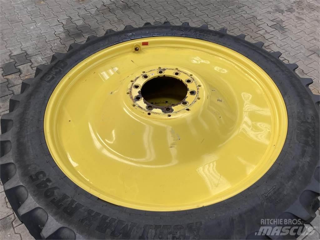 BKT 320/90R54 Pneumatici, ruote e cerchioni
