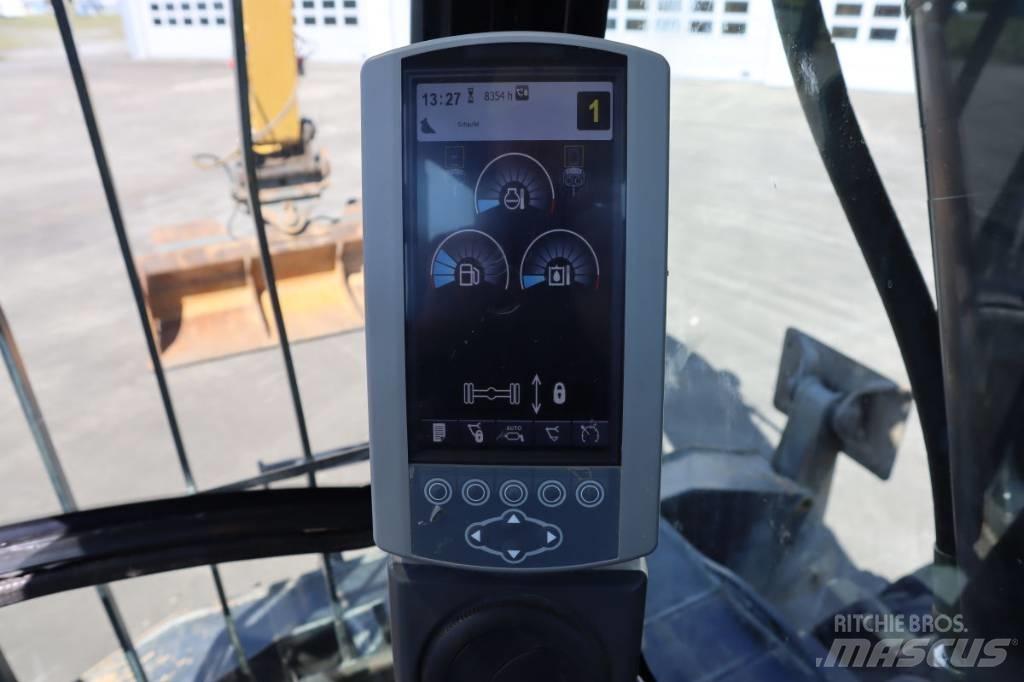 CAT M322D Escavatori gommati