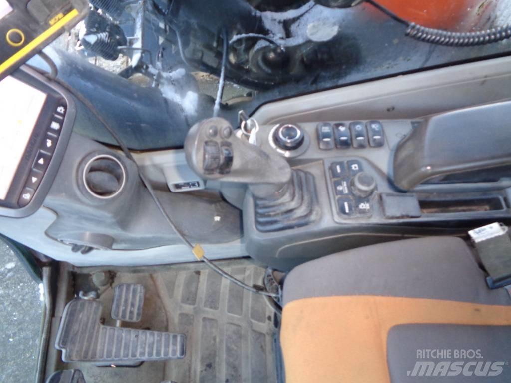 Doosan DX 235 Escavatori cingolati