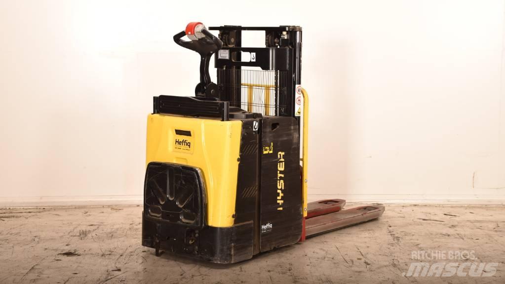 Hyster P2.0SD Carrelli elevatori bassi a piattaforma