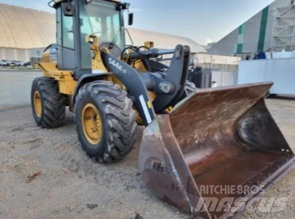 John Deere 544K Pale gommate
