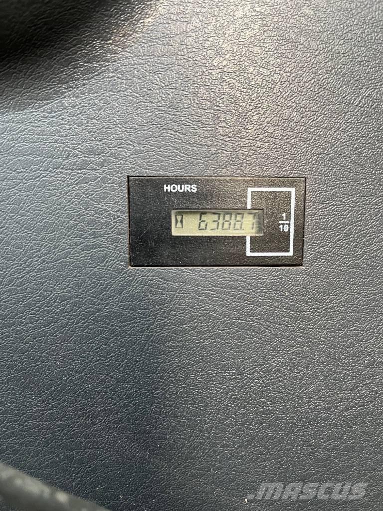 Hyundai HX 145 LCR Escavatori cingolati