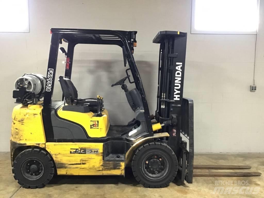 Hyundai 25 L-7 A Carrelli elevatori-Altro