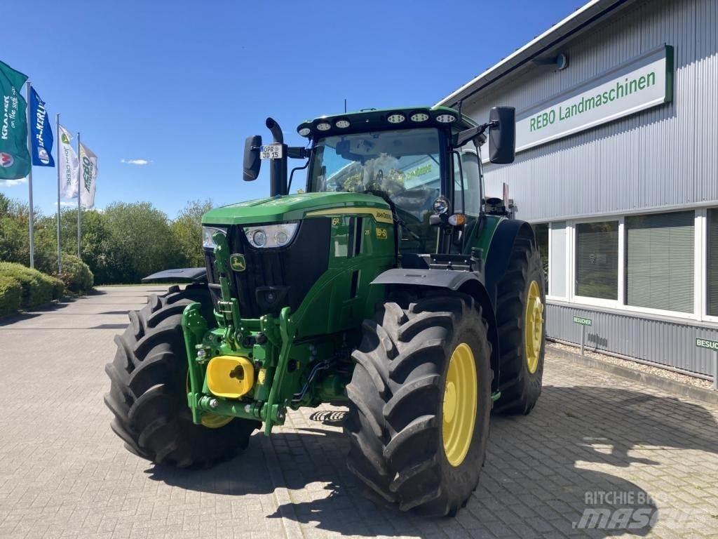 John Deere 6R215 Trattori