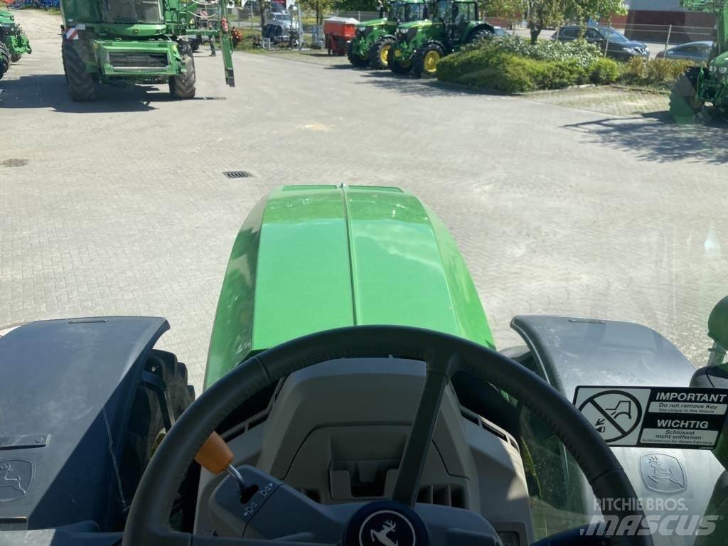 John Deere 6R215 Trattori