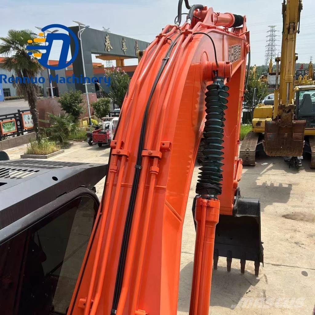 Hitachi ZX 200 Escavatori cingolati