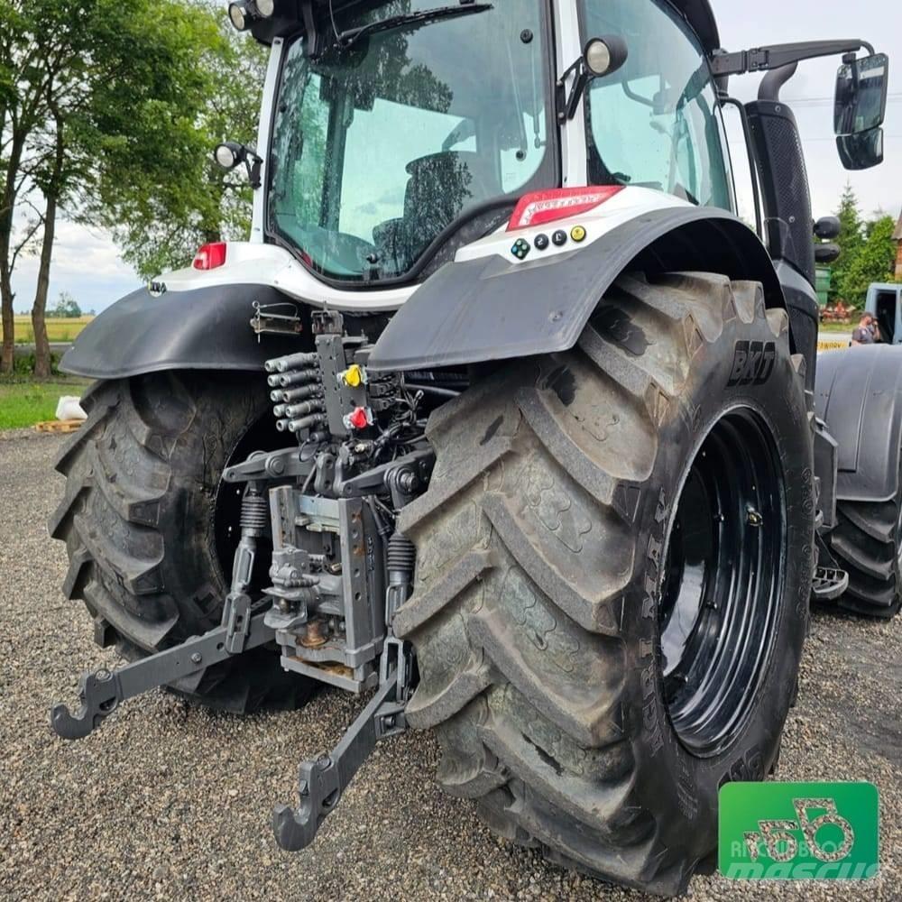 Valtra N174 Trattori