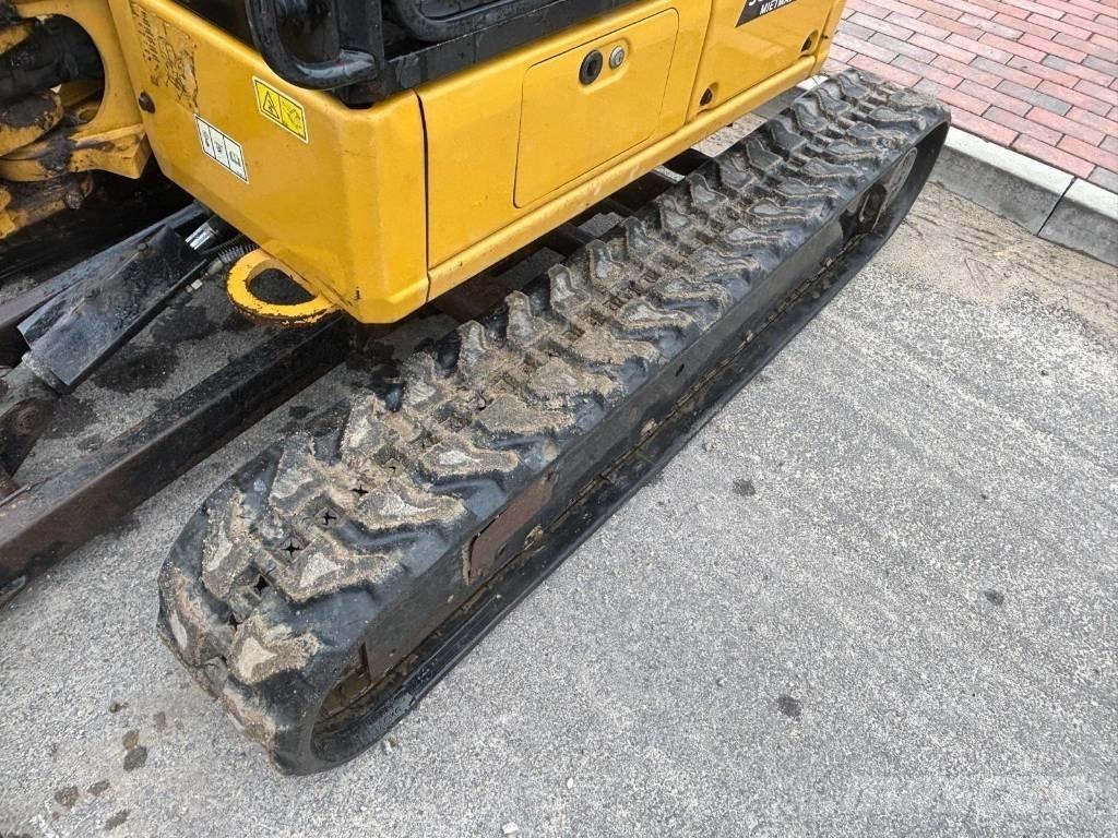 CAT 302 CR Miniescavatori