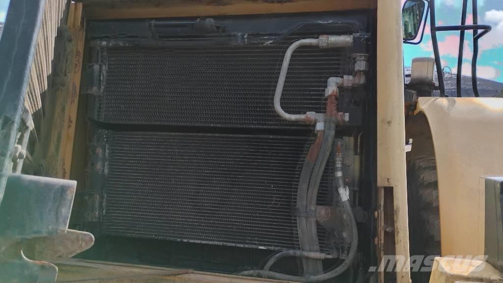 CAT 962 G Pale gommate